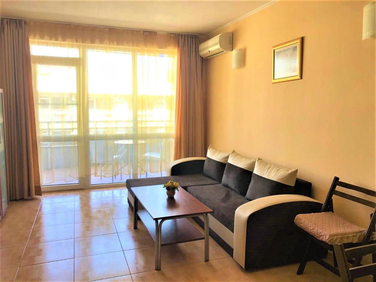 Apartment In Central Plaza Сонячний Берег Екстер'єр фото